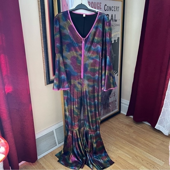 Costume USA: 70's Metallic Rainbow Bell Bottom, Bell Sleeve Front Zip Jumpsuit - Picture 10 of 10